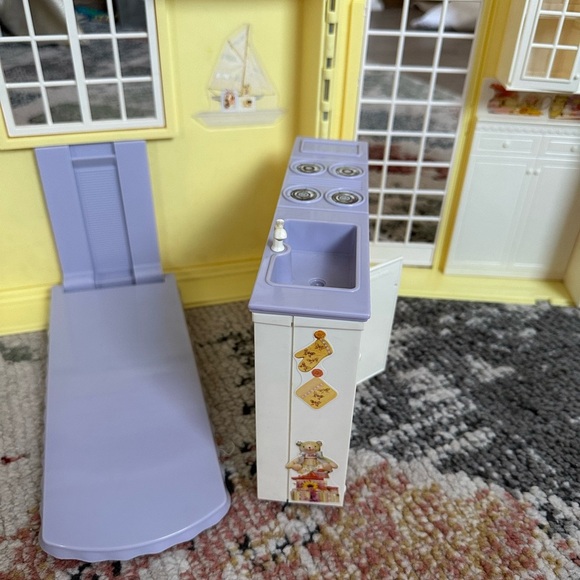 Vintage Barbie Mattel Grandma's Kitchen Fold Up Dollhouse Playset Incomplete - Picture 15 of 16